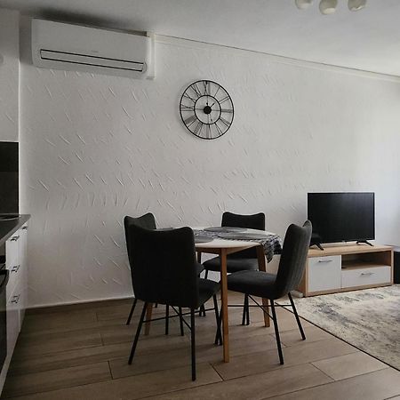Apartman Ante Vinkovci Exterior photo