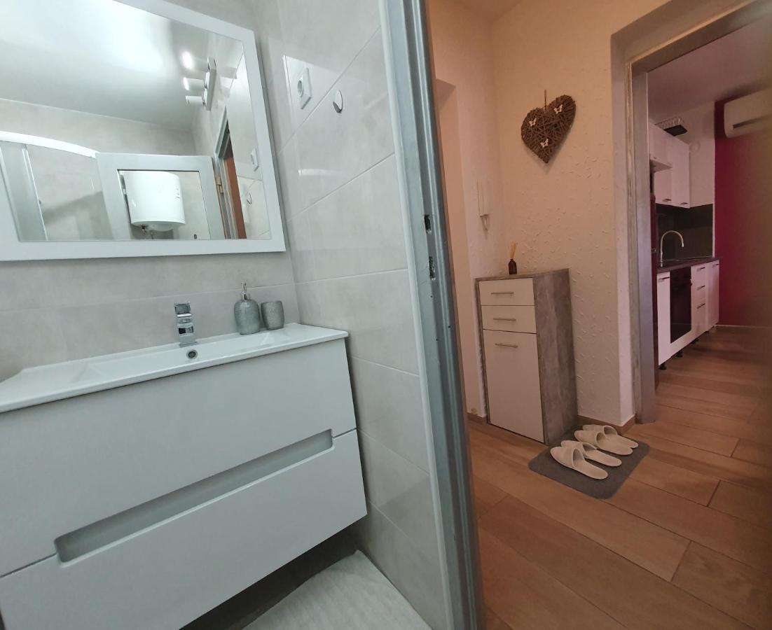 Apartman Ante Vinkovci Exterior photo