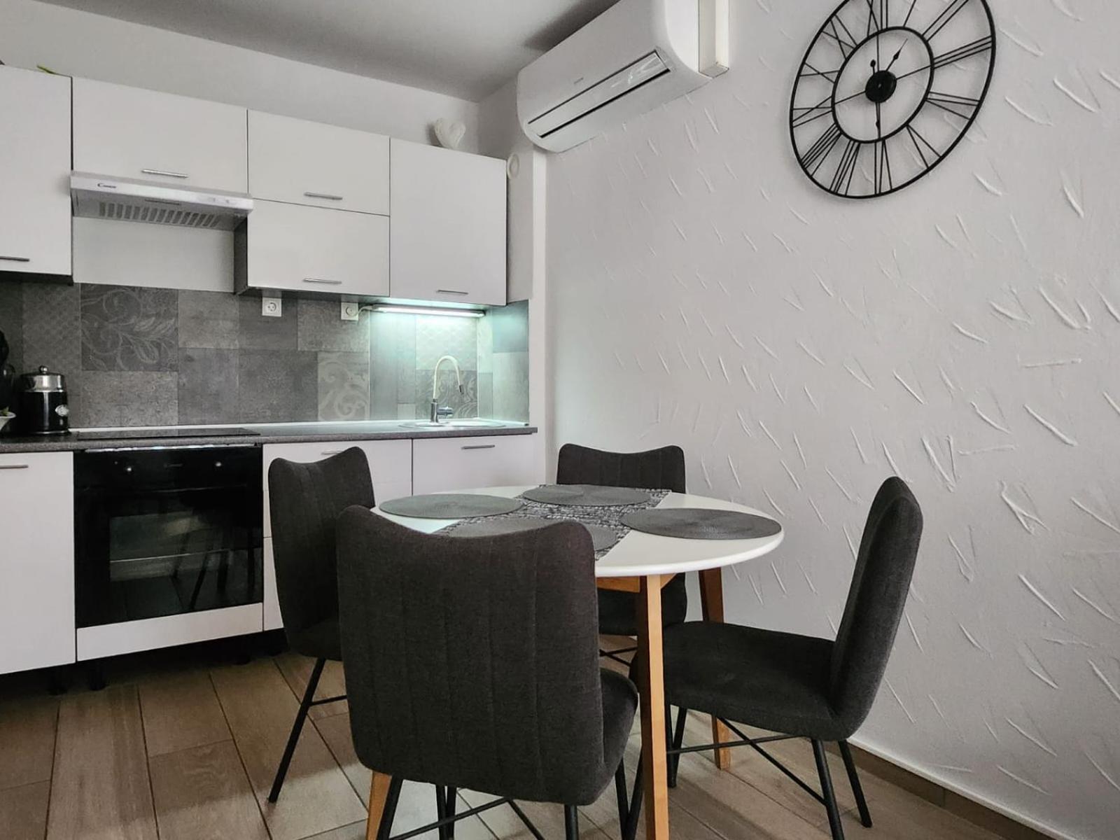 Apartman Ante Vinkovci Exterior photo